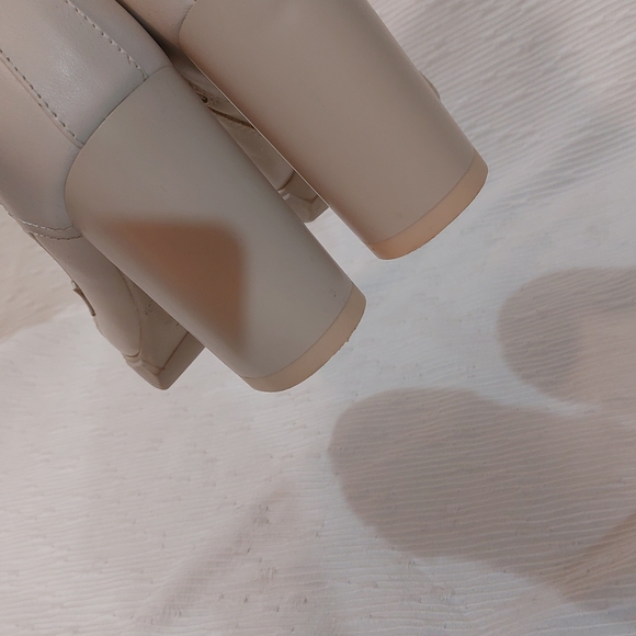 Nine West White Heeled Boots - Picture 10 of 11